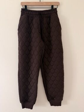 NWT Rae Mode Espresso Quilted Joggers size small